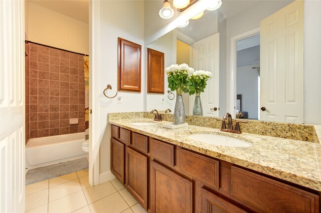 Building Photo - 11422 Carson Field Ln
