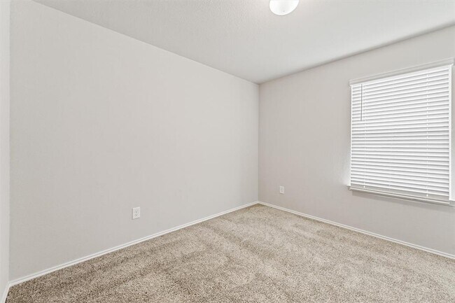 Building Photo - 21143 Waze Lewis Dr