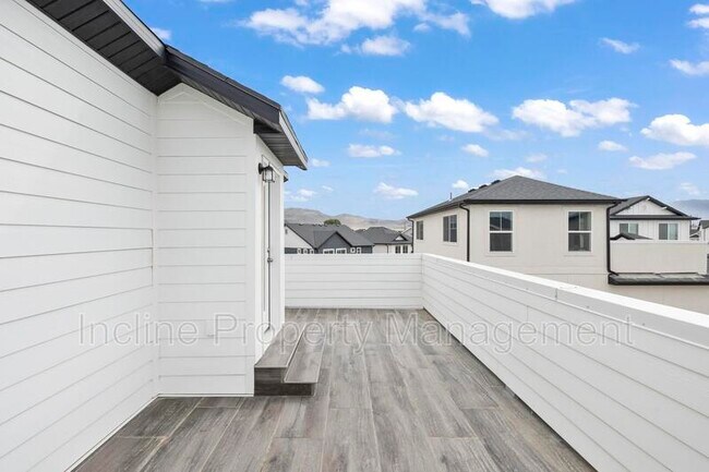 Building Photo - 97 E Polaris Dr