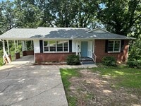 Building Photo - 1604 McCall Dr