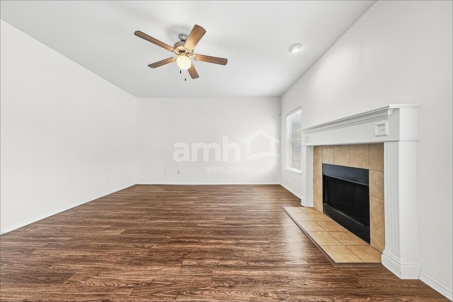 Building Photo - 4000 Hidden Meadow Ct