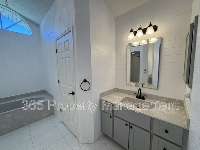 Building Photo - 4065 Alwick Ln