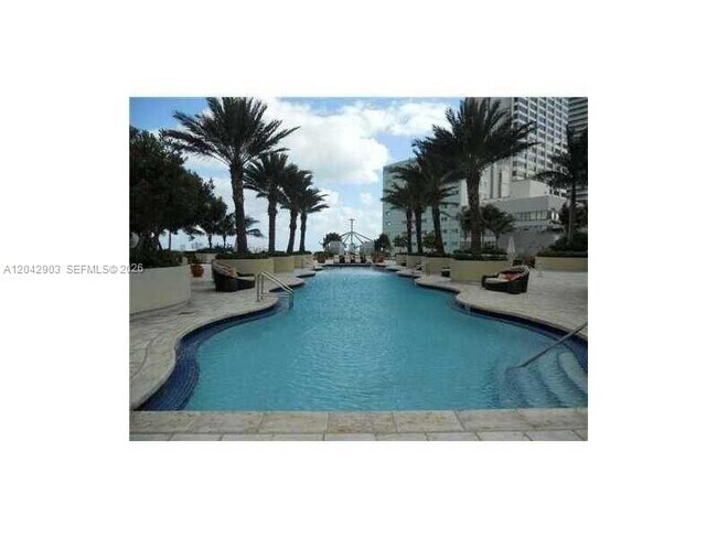 Building Photo - 244 Biscayne Blvd