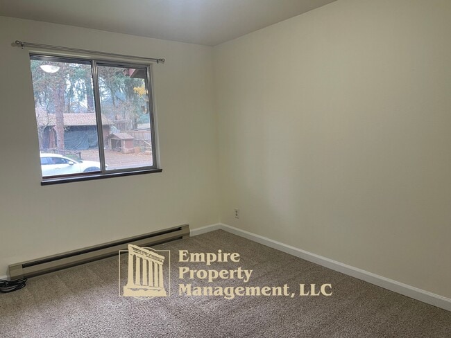 Building Photo - 87810 Norman Ave