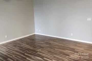 Building Photo - 4013 Holly Villa Cir