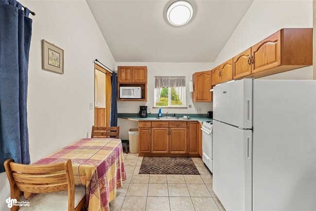 Building Photo - 6830 E Toller Ct