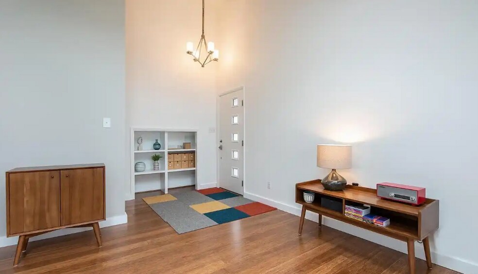 Building Photo - 8617 Conover Pl