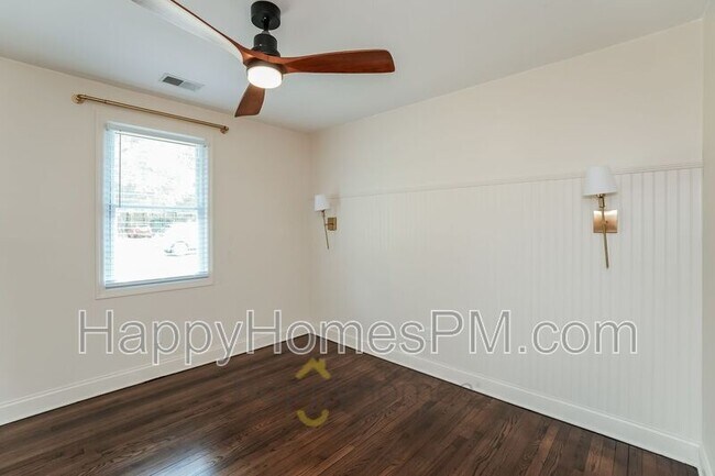 Building Photo - 3459 Johan Blvd