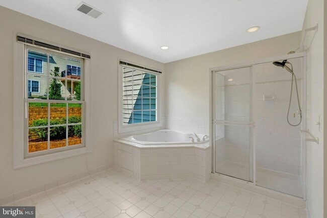 Building Photo - 5257 Winter View Dr