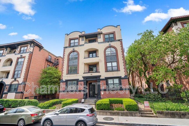 Building Photo - 1438 Meridian Pl NW