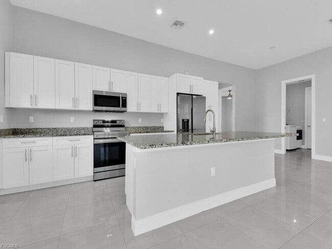 Building Photo - 4210 58th Ave NE