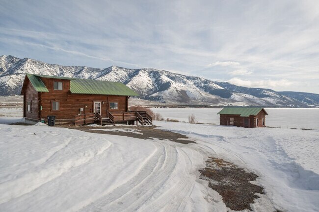 Building Photo - 5406 Henrys Lake Rd