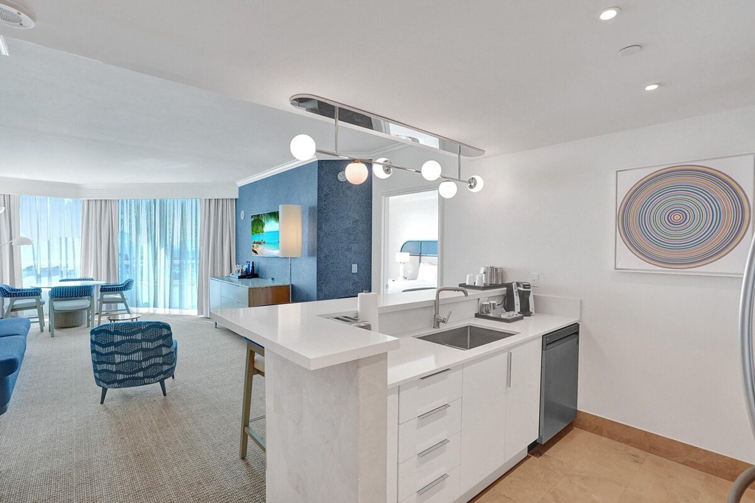 Building Photo - 4401 Collins Ave