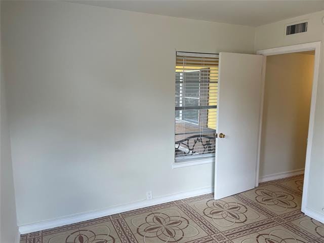 Building Photo - 1512 Hilltop Dr