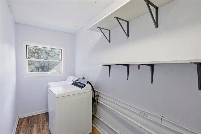 Building Photo - 1206 Arlington St