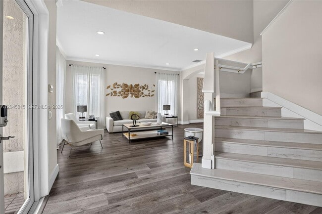 Building Photo - 981 Waterside Cir