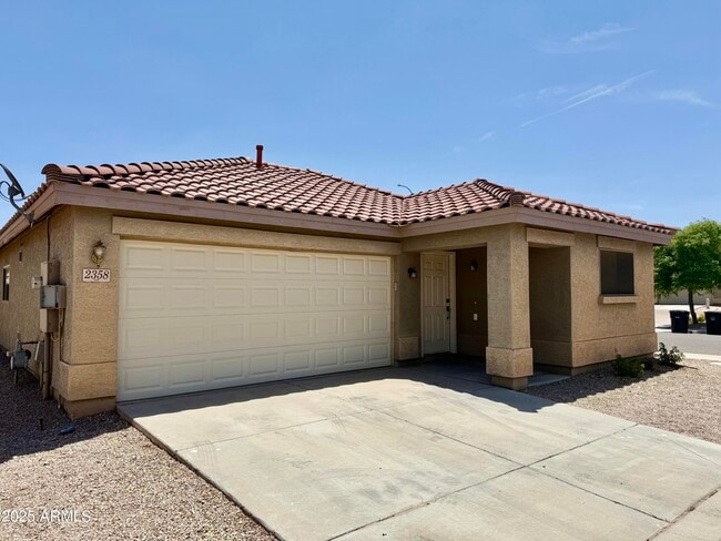 Building Photo - 2358 E Peach Tree Dr