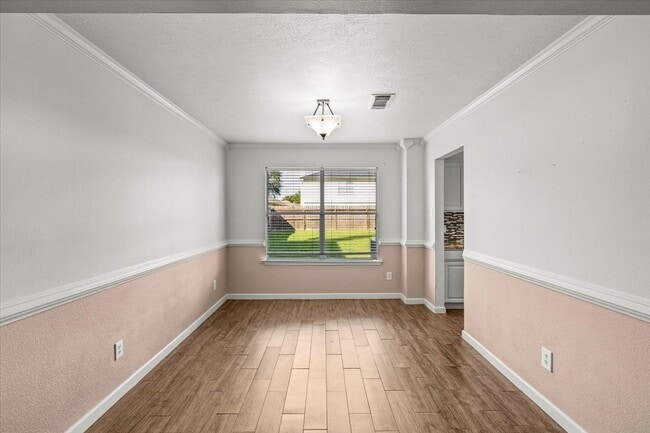 Building Photo - 158 Bristol Bend Ln