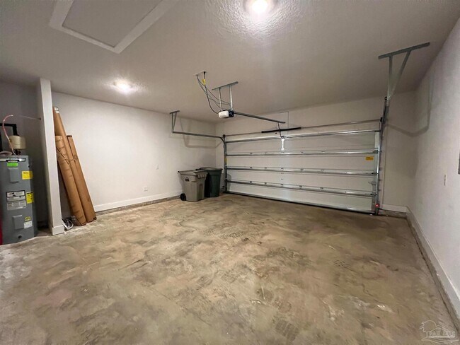 Building Photo - 6321 Sonoma Ln