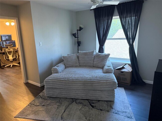 Building Photo - 1504 Sleepytime Trail