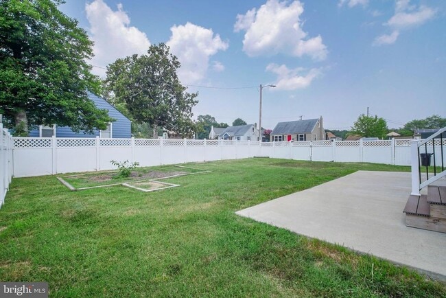 Building Photo - 20 Chester Cir