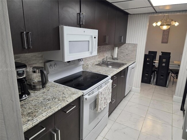 Building Photo - 3771 Environ Blvd