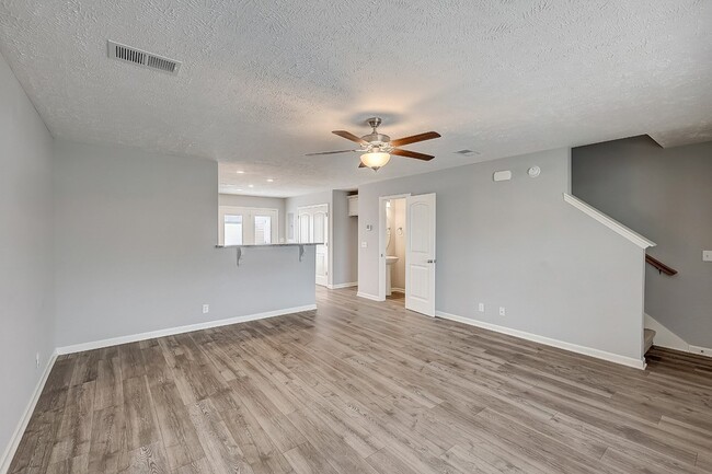 Building Photo - 3443 Donerail Cir