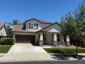 Building Photo - 1247 Jewel Flower Dr
