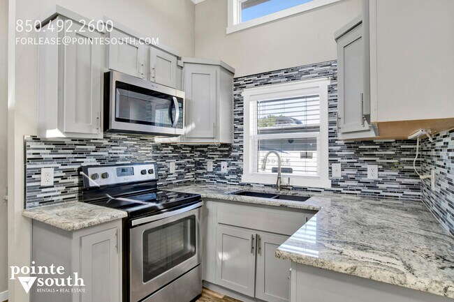 Building Photo - 12609 Bluegrass Loop