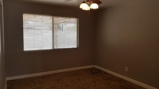 Building Photo - COMING SOON....NICE 4 BED 2 BATH CORNER LO...