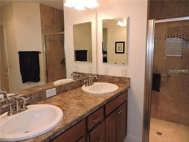 Building Photo - 798 Journey Ln