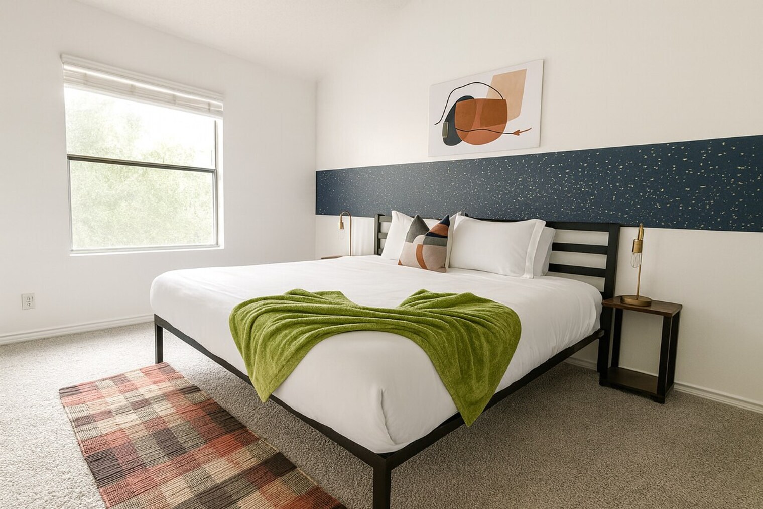 Building Photo - 1040 Clayton Ln