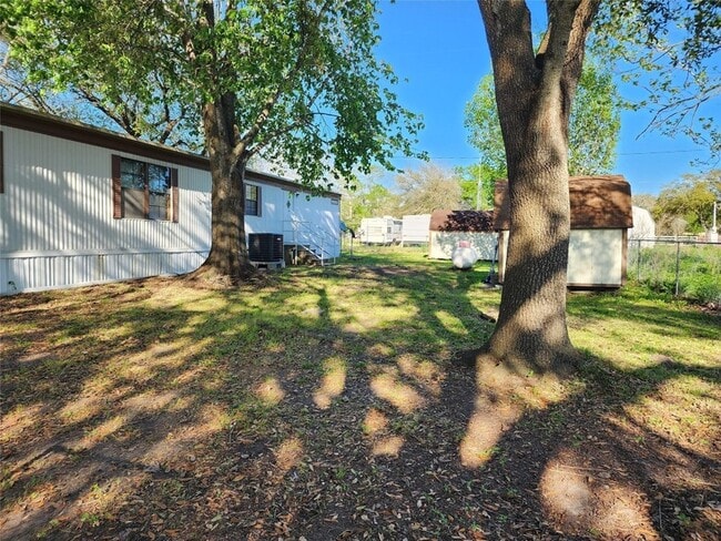 Building Photo - 17118 Choctaw Dr