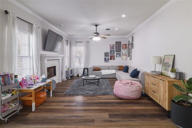 Building Photo - 2210 Parkland Cove