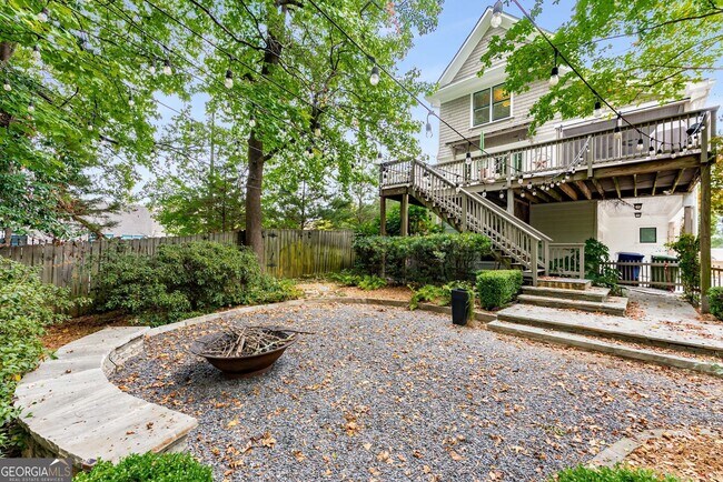 Building Photo - 546 Candler Park Dr NE