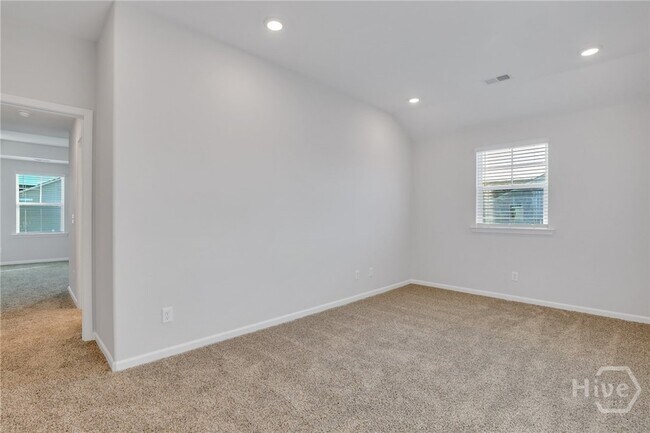 Building Photo - 10 Ashmont St