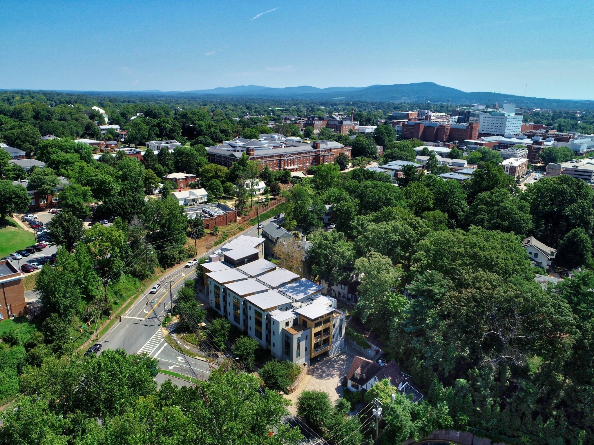 Building Photo - 1600 Jefferson Park Ave