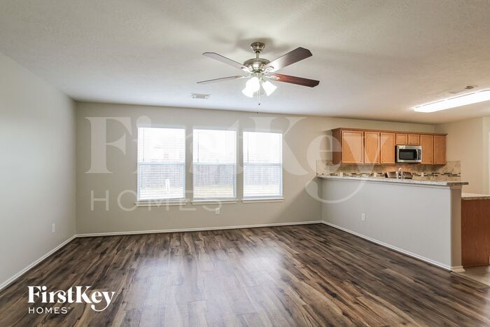 Building Photo - 8002 Echinacea Dr
