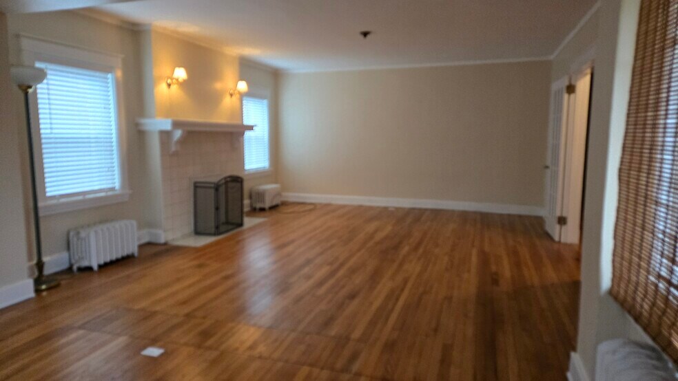 Living/Family room 27’ x 16’ - 522 Grove St