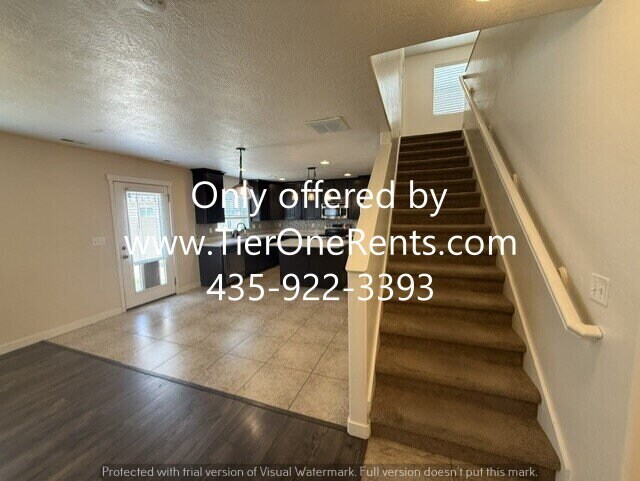 Building Photo - NO DEPOSIT option available for qualified renters!