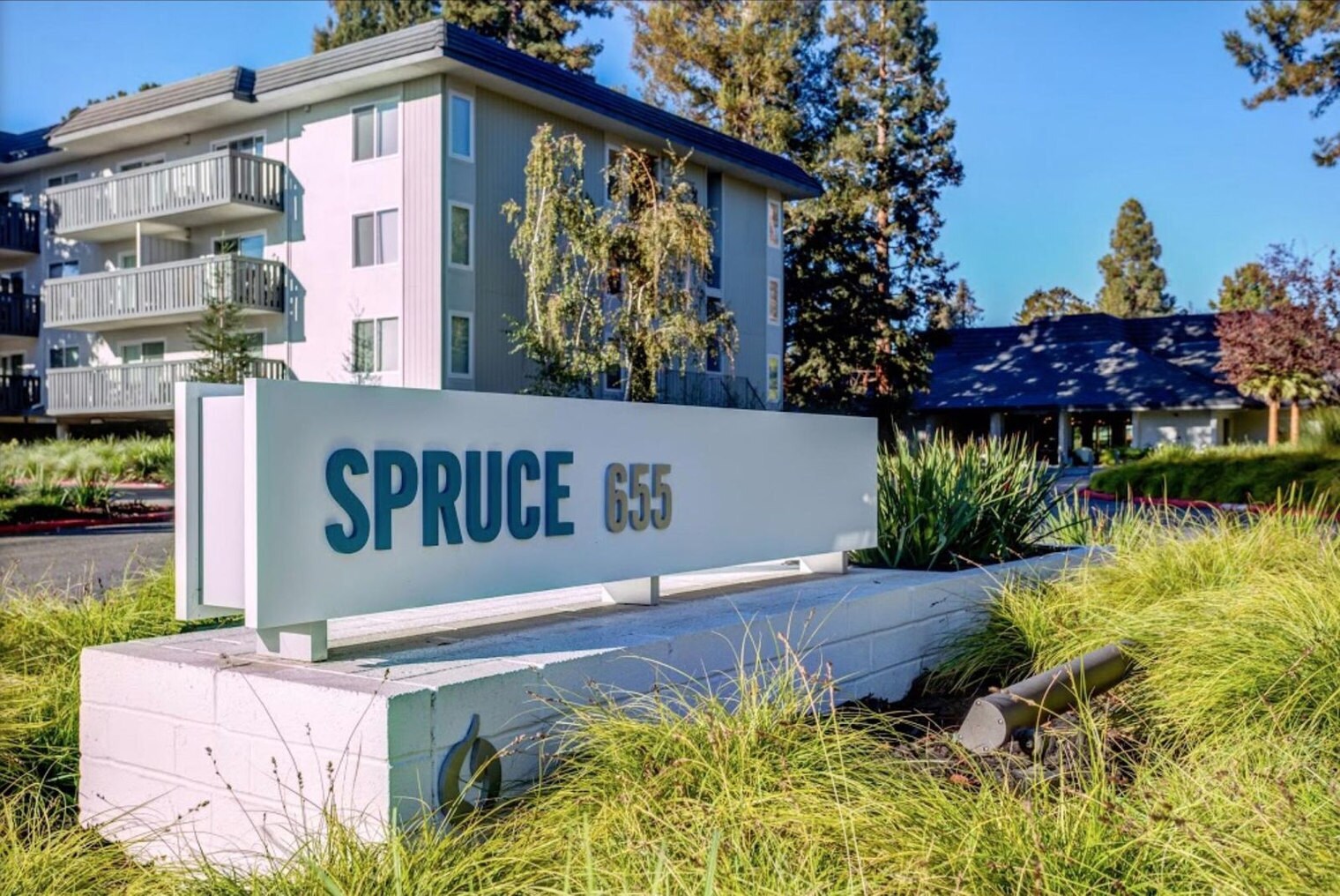 Building Photo - 655 S Fair Oaks Ave