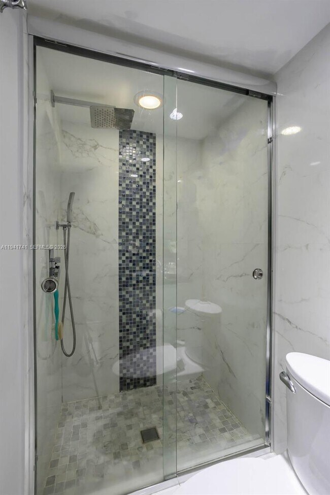 Building Photo - 300 Three Islands Boulevard