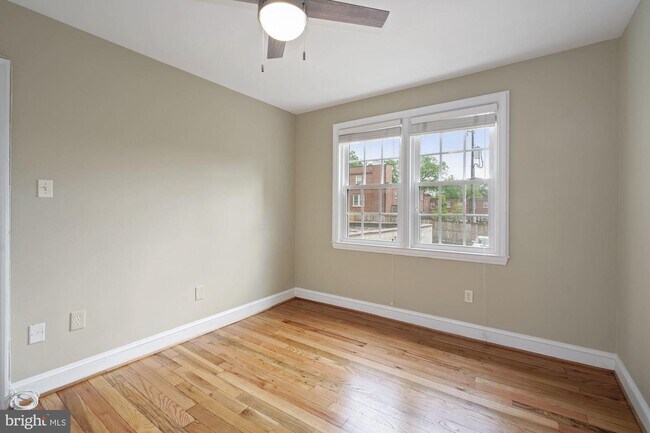 Building Photo - 2900 13th Rd S