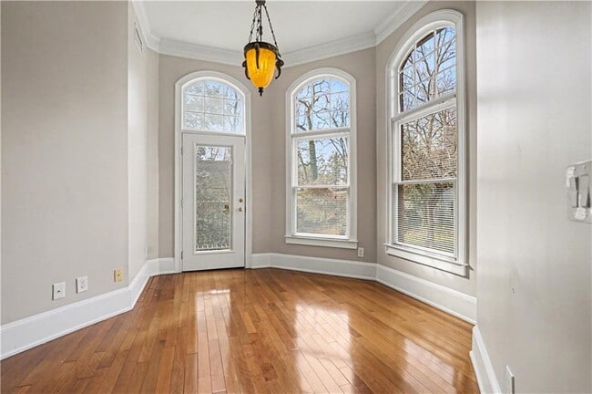 Building Photo - 1917 N Decatur Rd