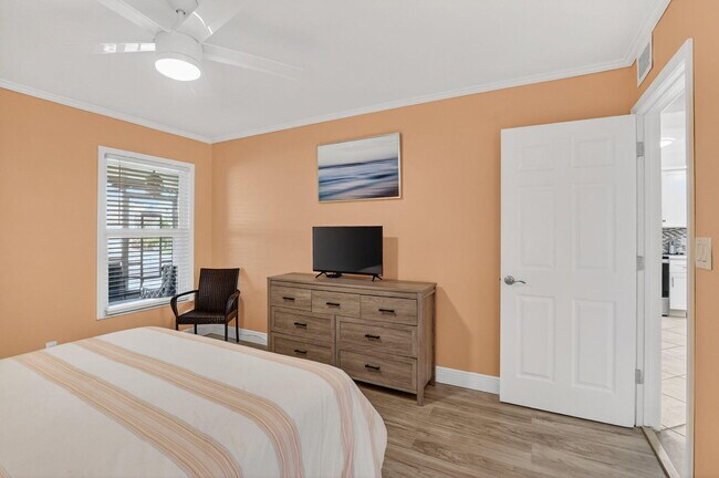 Building Photo - 18731 Stewart Cir