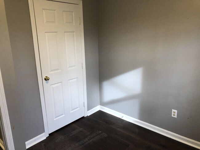 Building Photo - 110 Winthrop St