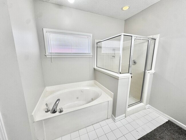 Building Photo - 7469 Dal Whinnie Trail