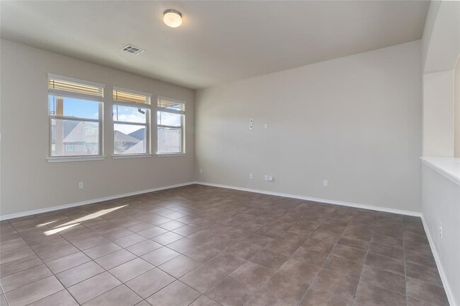 Building Photo - 137 Gray Wolf Dr