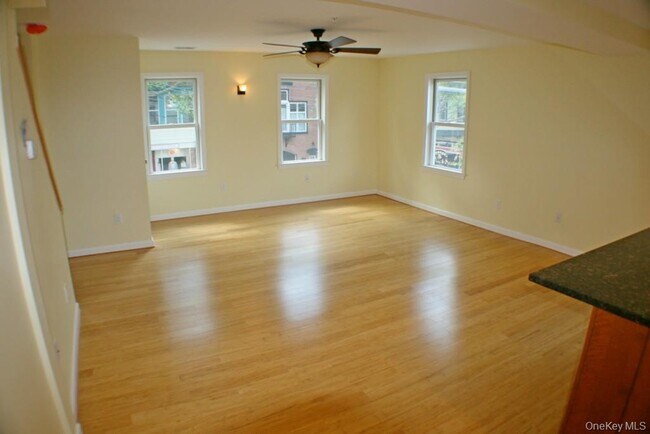 Building Photo - 499 Piermont Ave