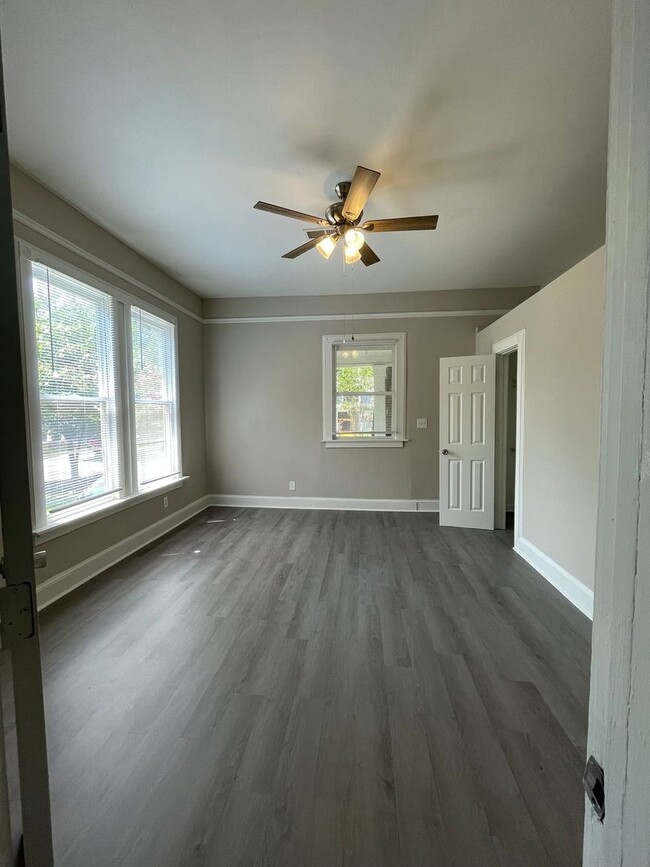 Building Photo - AMAZING 3br/2ba NEW RENOVATION IN ATLANTA!...